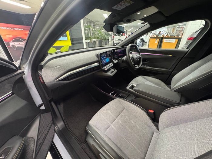 2024 Renault Megane E-Tech Techno EV60 XCB MY24 Rafale Grey and Diamond Black