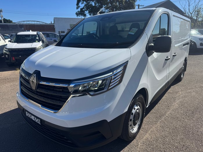 2026 Renault Trafic Pro X82 Glacier White