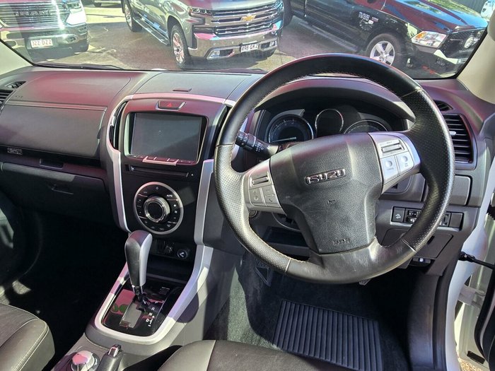 2020 Isuzu MU-X LS-T