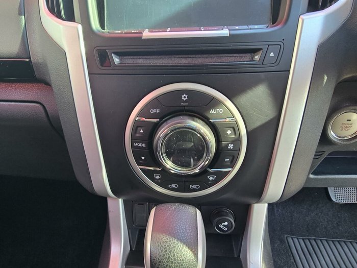 2020 Isuzu MU-X LS-T