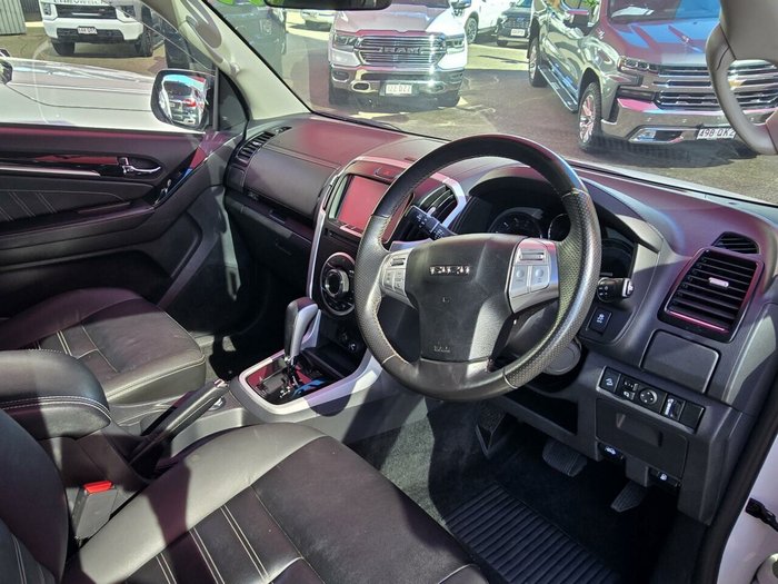 2020 Isuzu MU-X LS-T
