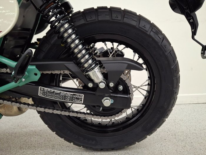 2026 Royal Enfield BEAR 650 WHITE 249