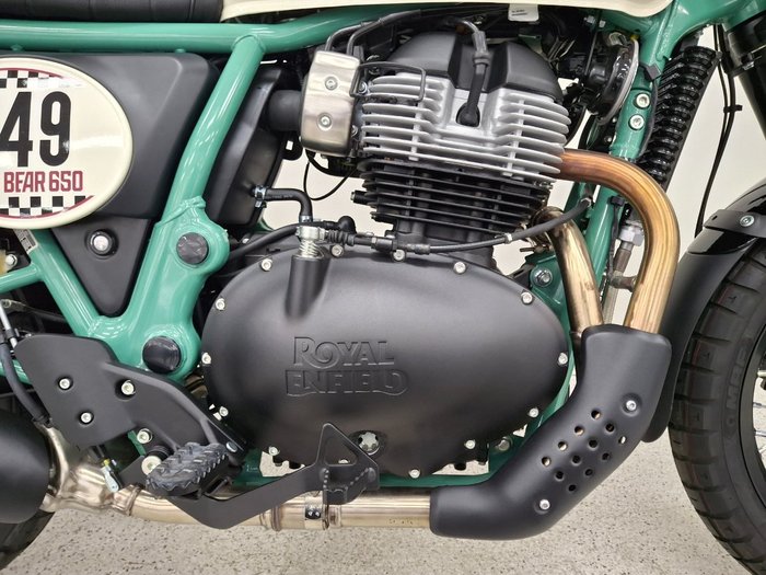 2026 Royal Enfield BEAR 650 WHITE 249