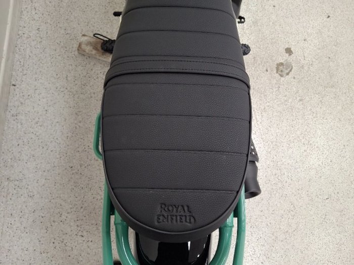 2026 Royal Enfield BEAR 650 WHITE 249