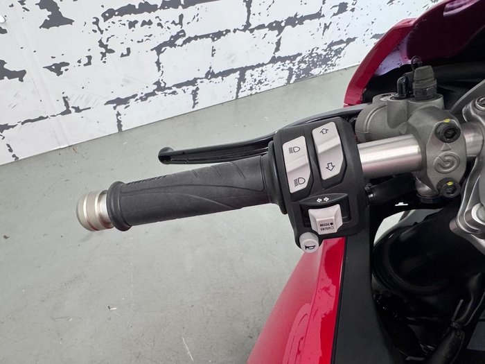2024 Ducati Panigale V2 Panigale Red