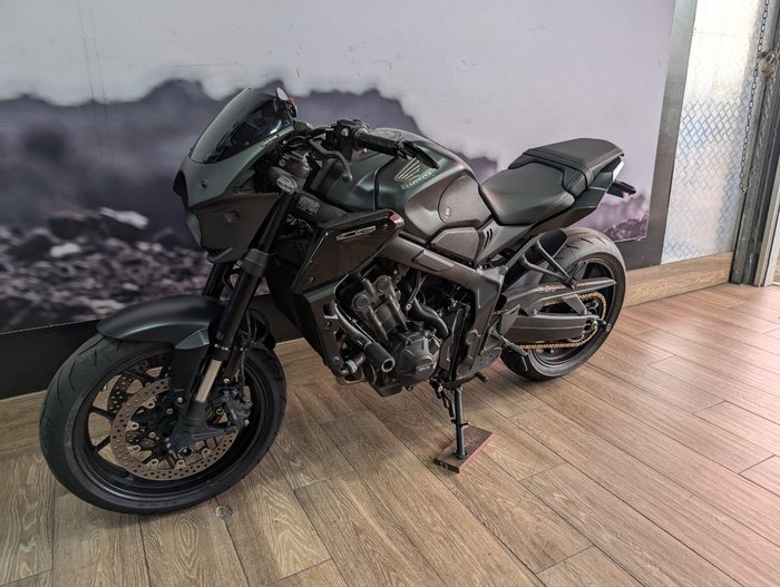 2023 Honda CB650R Black