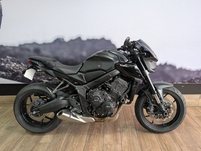2023 Honda CB650R Black