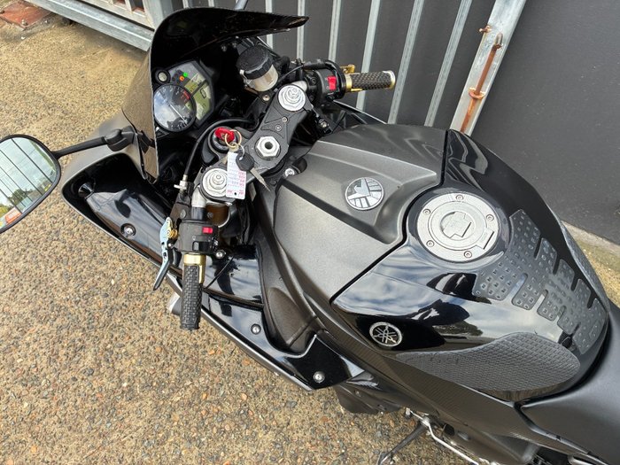 2009 Yamaha YZF-R1 BLACK