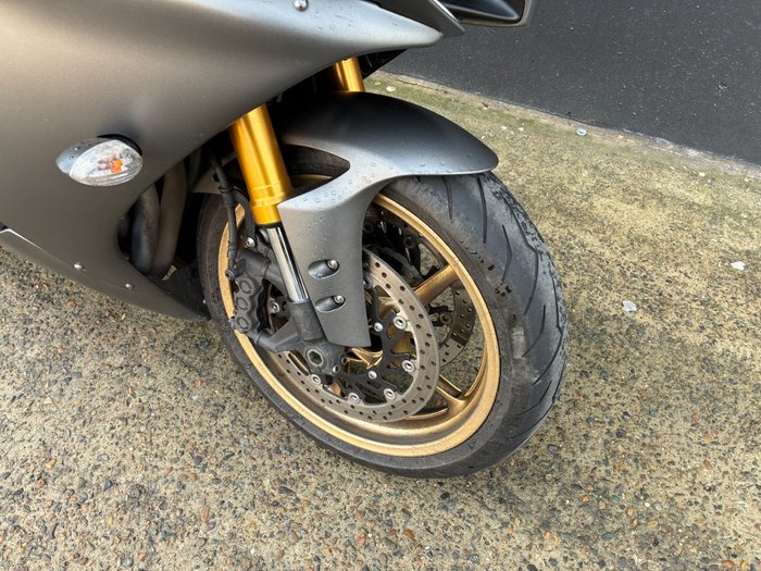 2009 Yamaha YZF-R1 BLACK