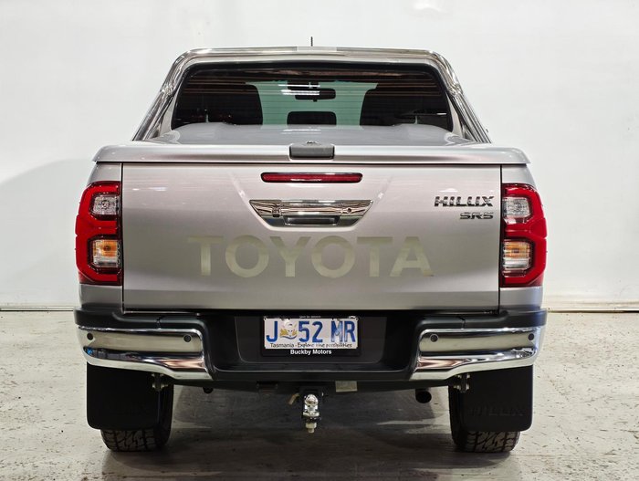 2021 Toyota Hilux SR5
