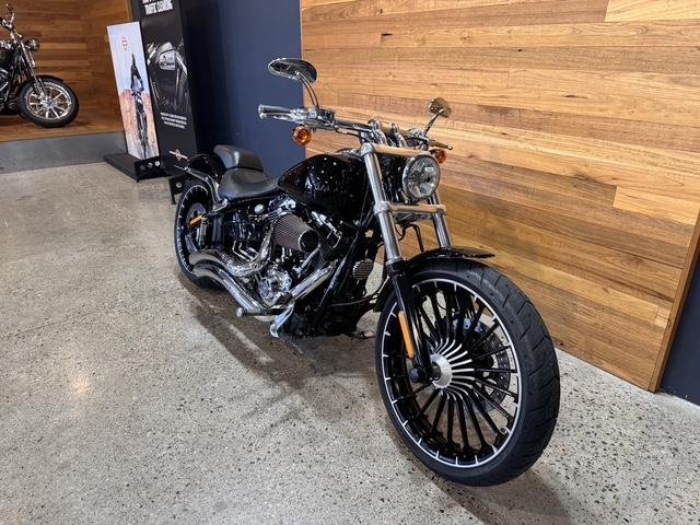2017 Harley-Davidson Breakout 103 (FXSB)