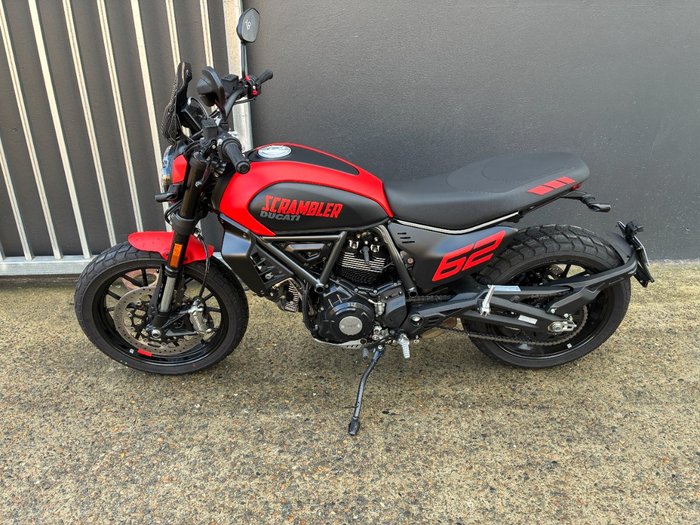 2024 Ducati SCRAMBLER FULL THROTTLE RED