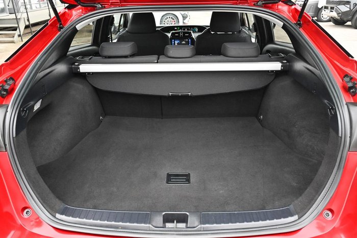 2016 Toyota Prius ZVW50R Emotional Red