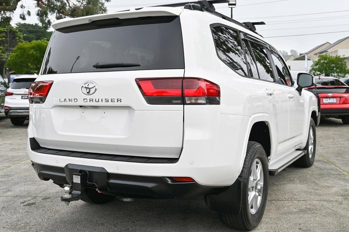 2023 Toyota Landcruiser GXL FJA300R 4X4 Dual Range Glacier White