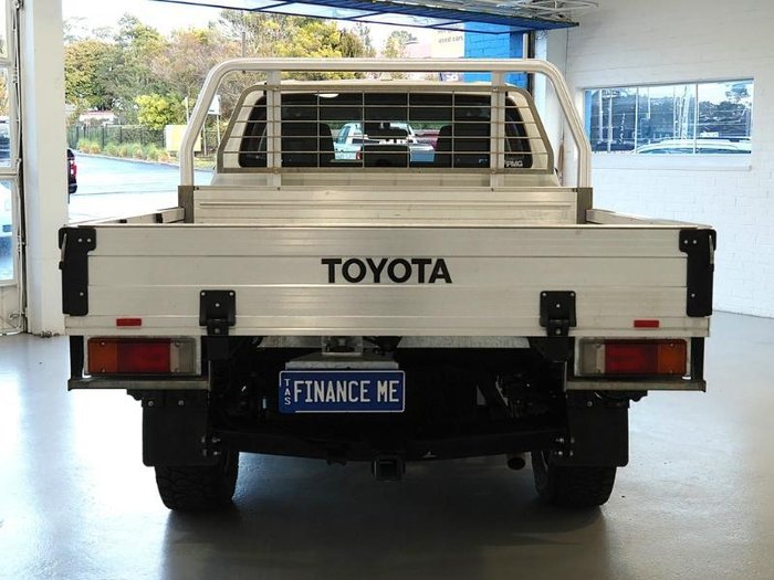 2023 Toyota Hilux SR