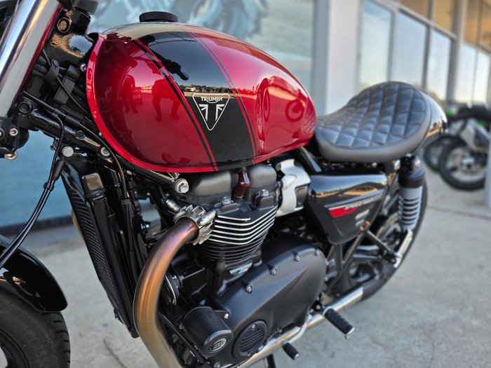 2024 Triumph BONNEVILLE SPEED TWIN Red