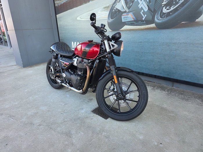 2024 Triumph BONNEVILLE SPEED TWIN Red