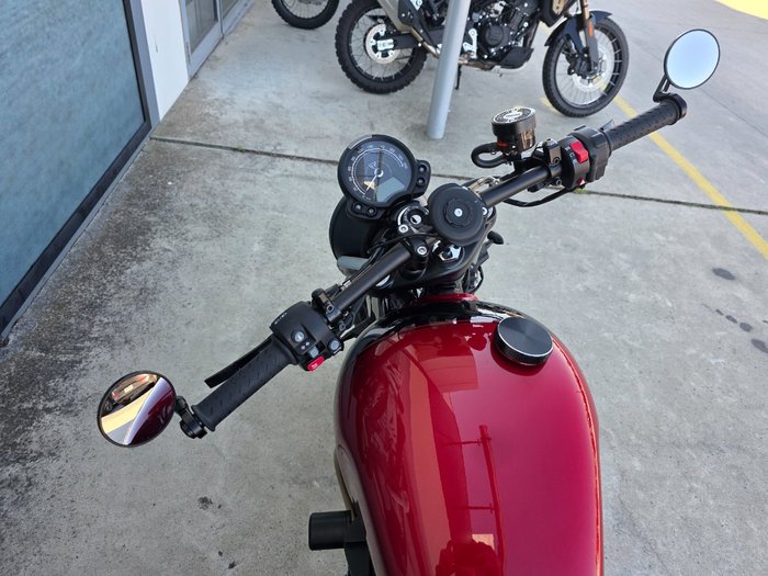 2024 Triumph BONNEVILLE SPEED TWIN Red