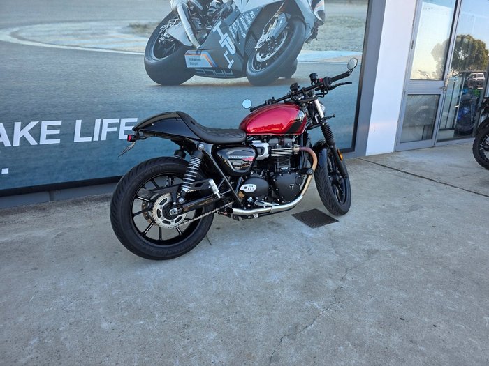 2024 Triumph BONNEVILLE SPEED TWIN Red