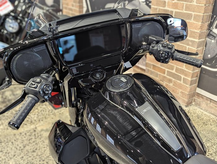 2026 Harley-Davidson Street Glide Limited 117 (FLHXL) Touring Black