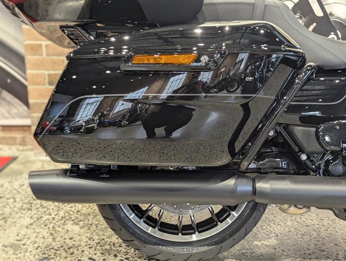 2026 Harley-Davidson Street Glide Limited 117 (FLHXL) Touring Black