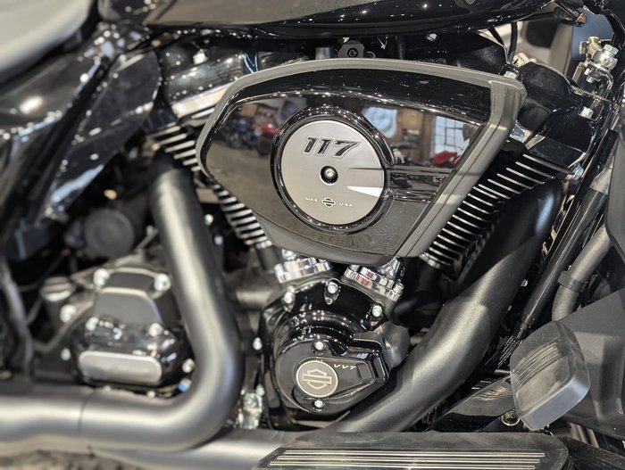 2026 Harley-Davidson Street Glide Limited 117 (FLHXL) Touring Black