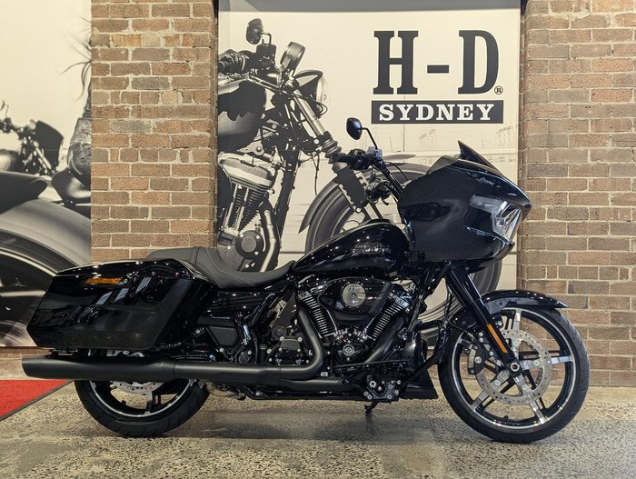 Harley-Davidson Road Glide 117 (FLTRX) Touring