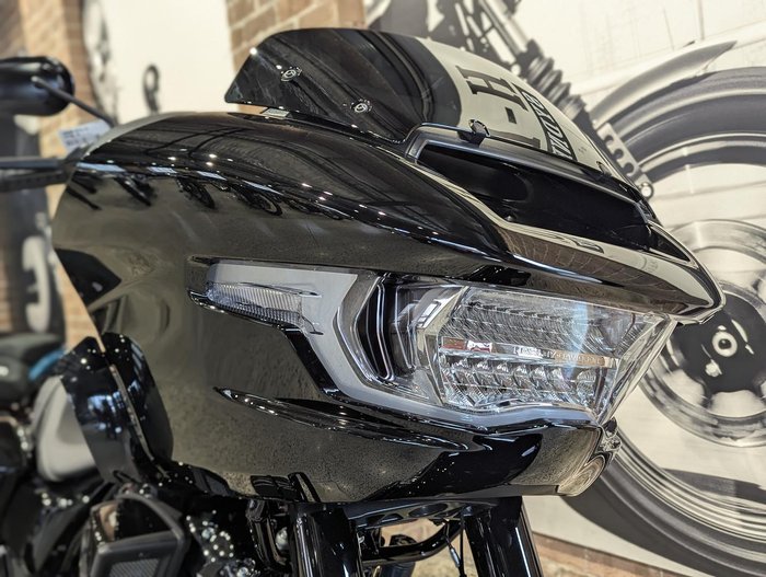 Harley-Davidson Road Glide 117 (FLTRX) Touring