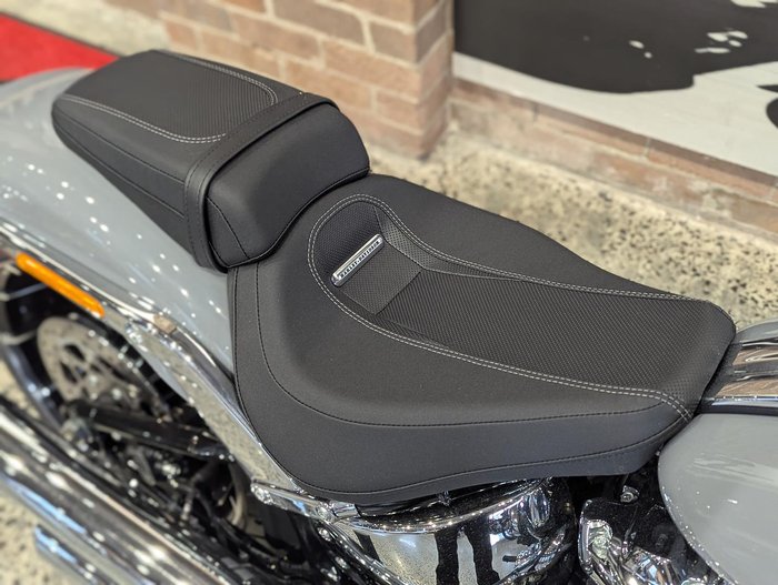 2026 Harley-Davidson Breakout 117 (FXBR) Softail Grey