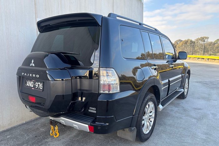 2016 Mitsubishi Pajero Exceed