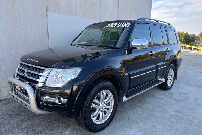2016 Mitsubishi Pajero Exceed