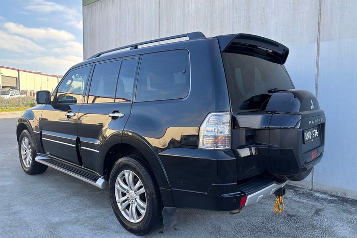 2016 Mitsubishi Pajero Exceed