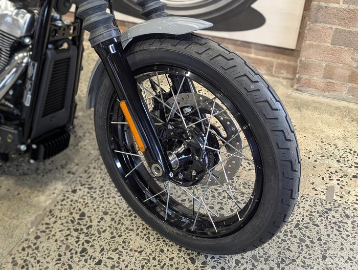 Harley-Davidson Street Bob 117 (FXBB) Softail