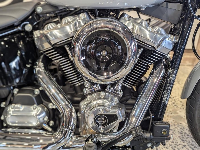 Harley-Davidson Street Bob 117 (FXBB) Softail