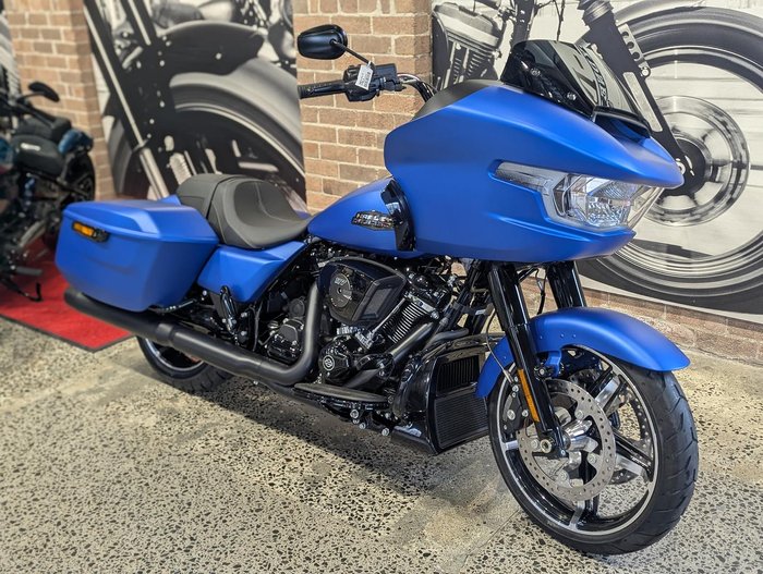 Harley-Davidson Road Glide 117 (FLTRX) Touring