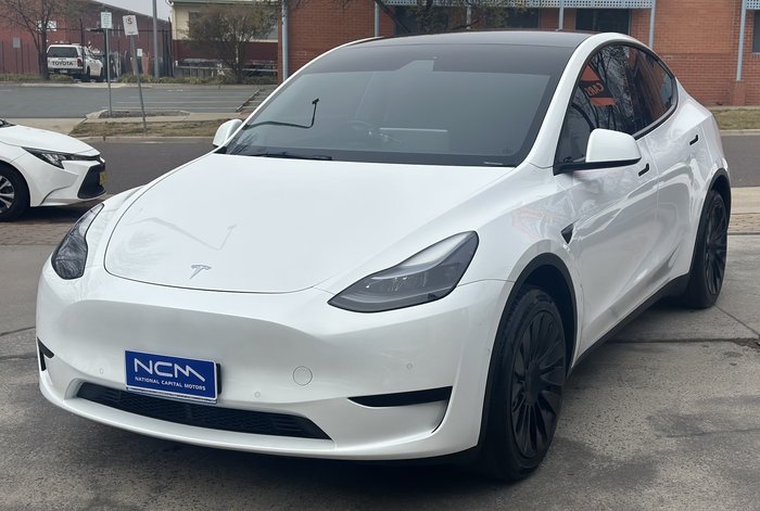 2022 Tesla Model Y Rear-Wheel Drive