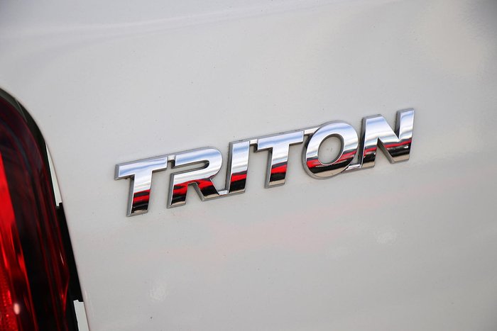 2023 Mitsubishi Triton GLX MR MY23 4X4 Dual Range White