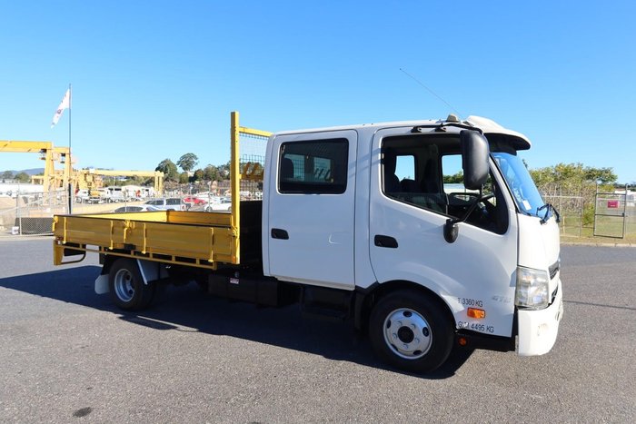 2013 Hino 300 Series
