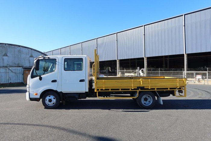2013 Hino 300 Series
