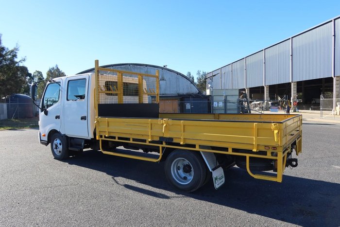 2013 Hino 300 Series