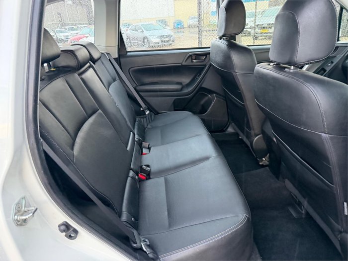 2014 SUBARU FORESTER 2.5i