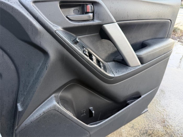 2014 SUBARU FORESTER 2.5i