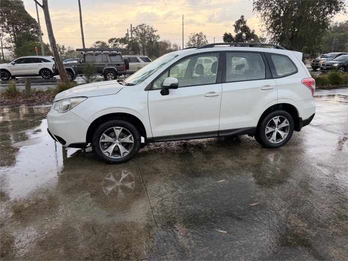 2014 SUBARU FORESTER 2.5i