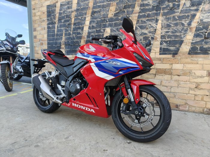 2026 HONDA CBR500RA (ABS) ROAD RED