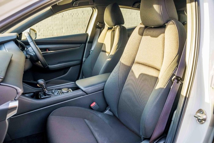 2025 Mazda 3 G20 Evolve