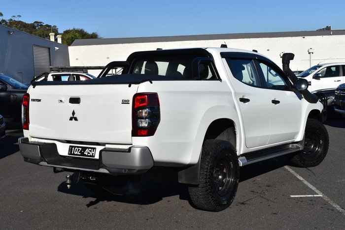 2019 Mitsubishi Triton GLX+