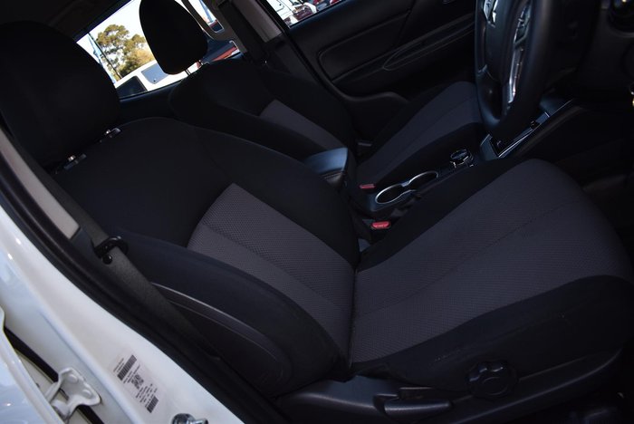 2019 Mitsubishi Triton GLX+