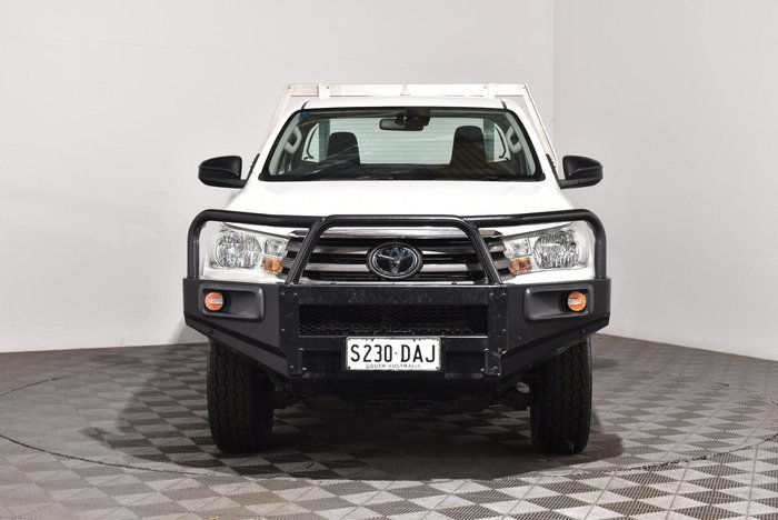 2023 Toyota Hilux SR