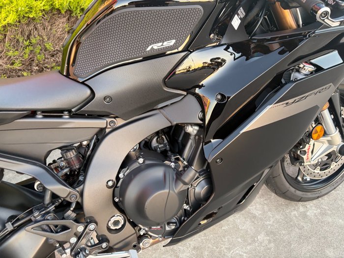 2025 Yamaha YZF-R9