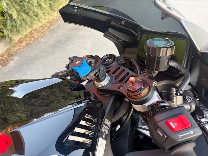 2025 Yamaha YZF-R9
